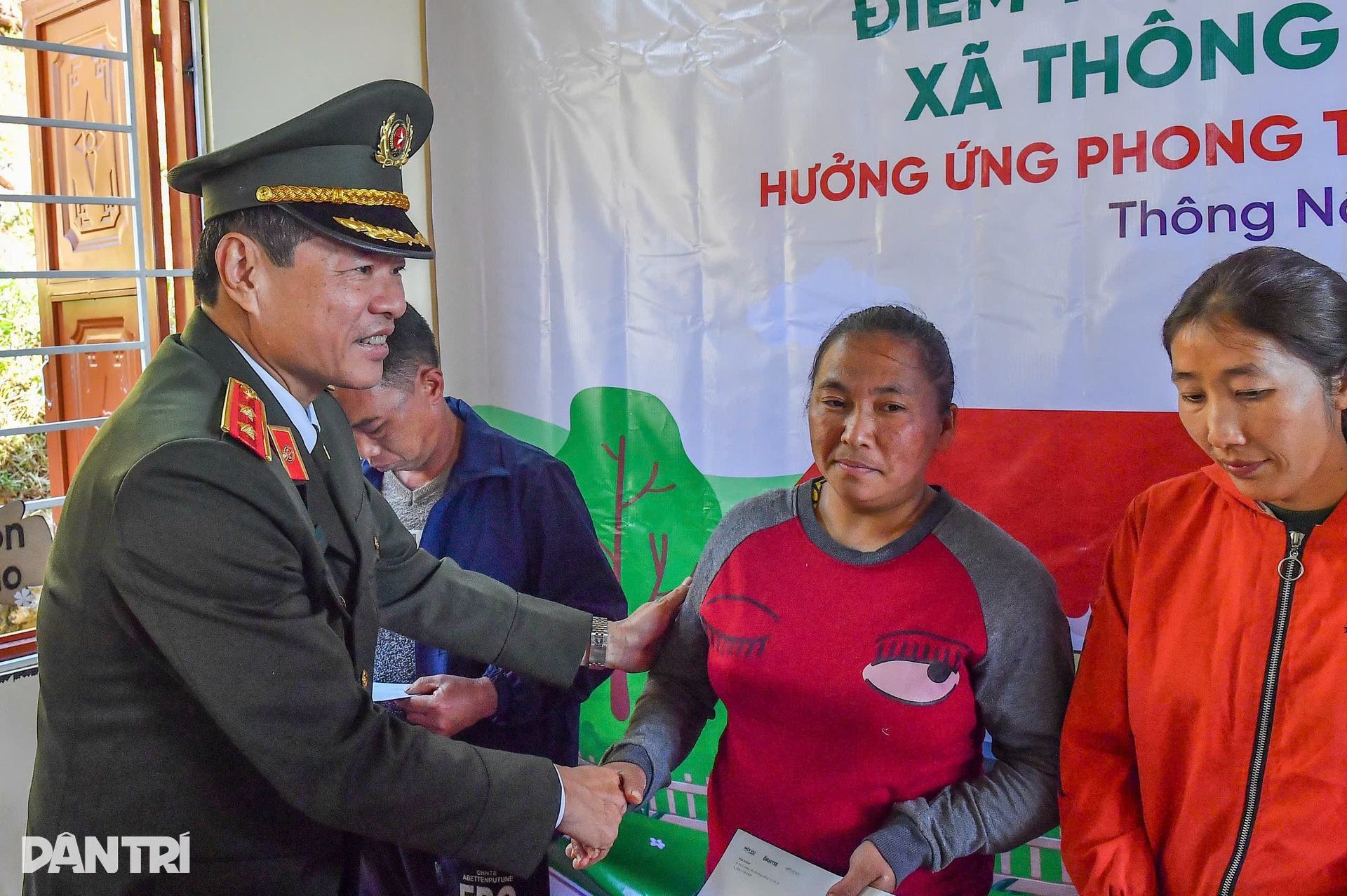 Khánh thành điểm trường Dân trí nơi biên cương Cao Bằng - 10