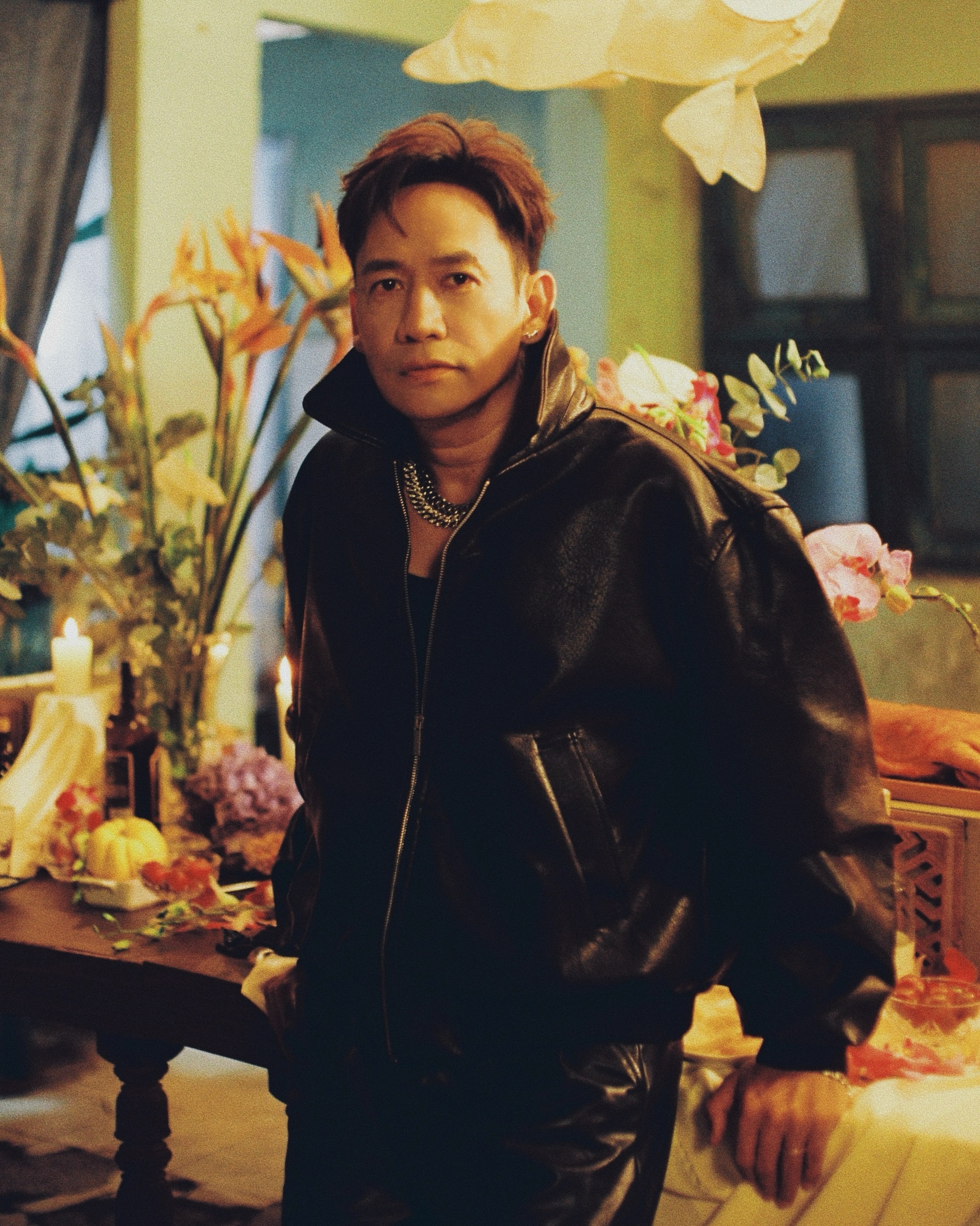 Vợ Duy Mạnh xuất hiện cùng quyển nhật ký kể lại đêm chờ chồng- Ảnh 4. Vợ Duy Mạnh xuất hiện cùng quyển nhật ký kể lại đêm chờ chồng- Ảnh 4.