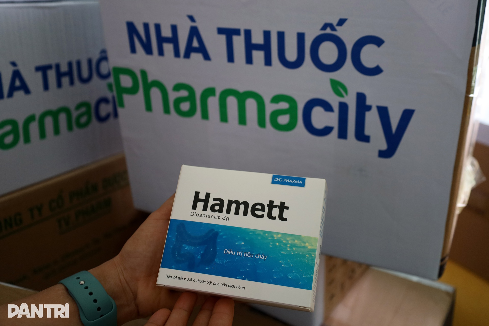 Chuyển gấp hơn 30.000 đơn vị thuốc thiết yếu đến người dân vùng lũ Đắk Lắk - 8