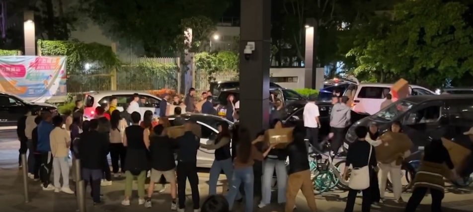 Cháy chung cư Hồng Kông: Những cuộc tự cứu trong tuyệt vọng - Ảnh 4. Cháy chung cư Hồng Kông: Những cuộc tự cứu trong tuyệt vọng - Ảnh 4.