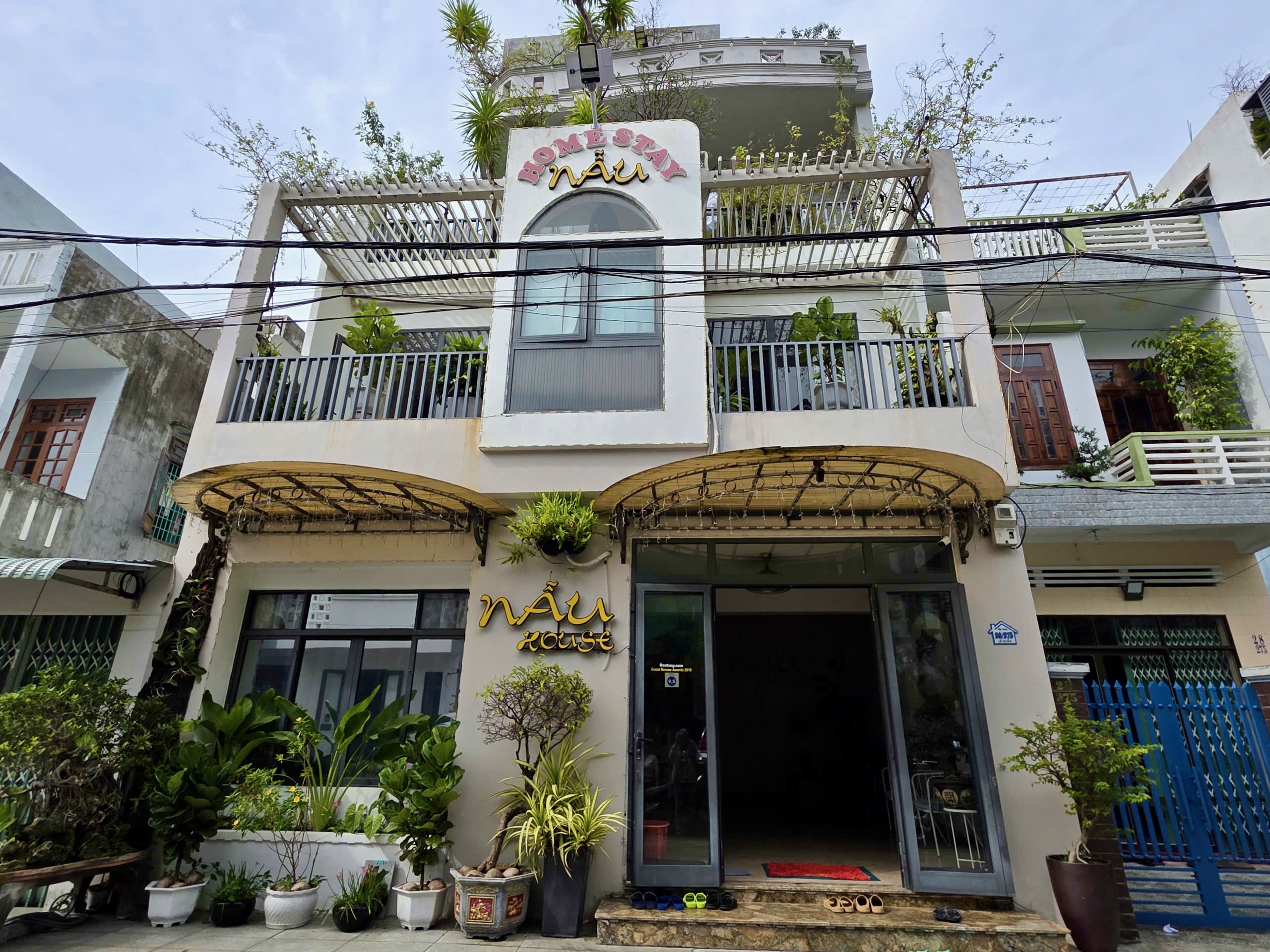 Đội sửa xe từ TP.HCM ra Phú Yên cũ giúp bà con vùng lũ, homestay ‘0 đồng’ cho các đoàn thiện nguyện 8 Phú Yên - Ảnh 8.