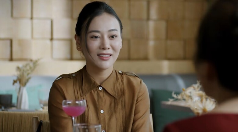 Mỹ Anh vô cùng bất ngờ khi biết chuyện Đăng đã mua lại đồi chè của bà Lý cho cô.