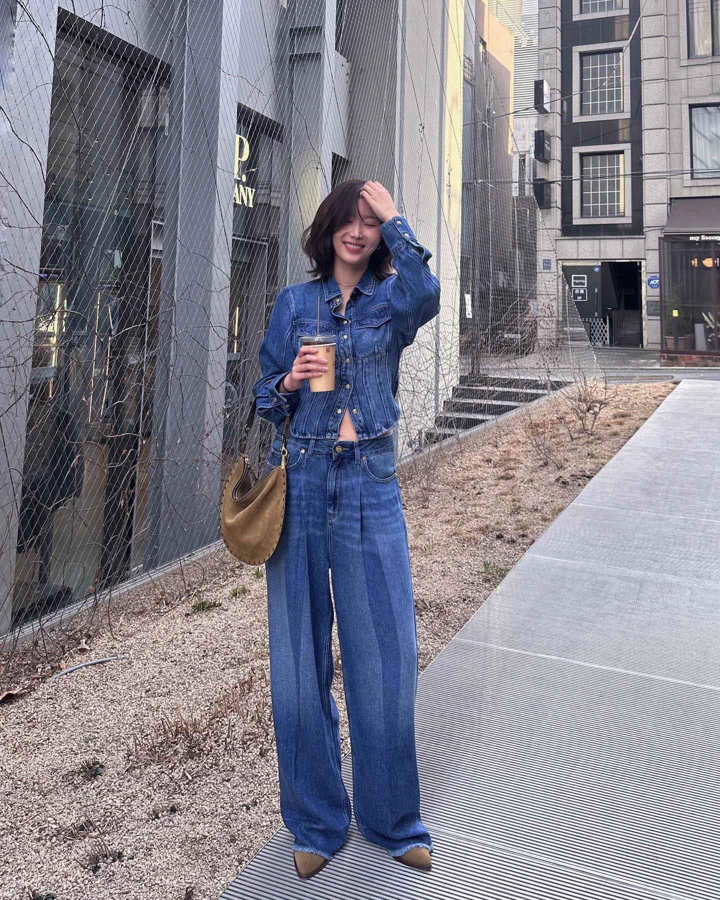 Từ những item rất quen thuộc, sao nữ Hàn có 5 công thức trang phục siêu hack tuổi 5 1764281197 339 Tu nhung item rat quen thuoc sao nu Han co