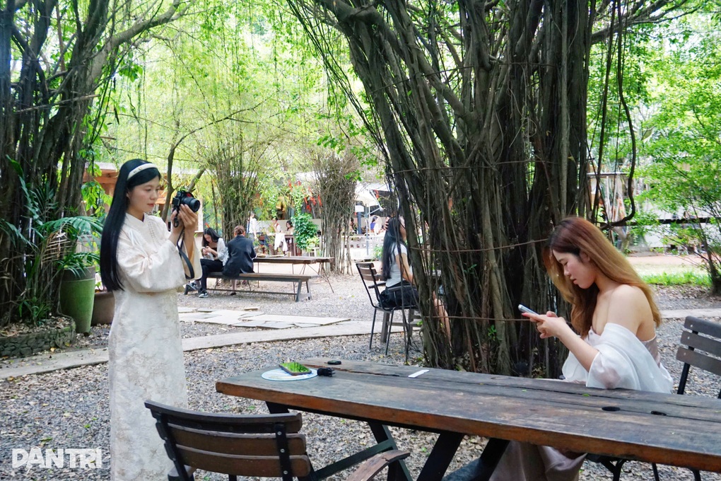 Quán xôi Bắc ở khu nhà giàu TPHCM gây sốt, khách đợi 1 tiếng mới có chỗ - 3