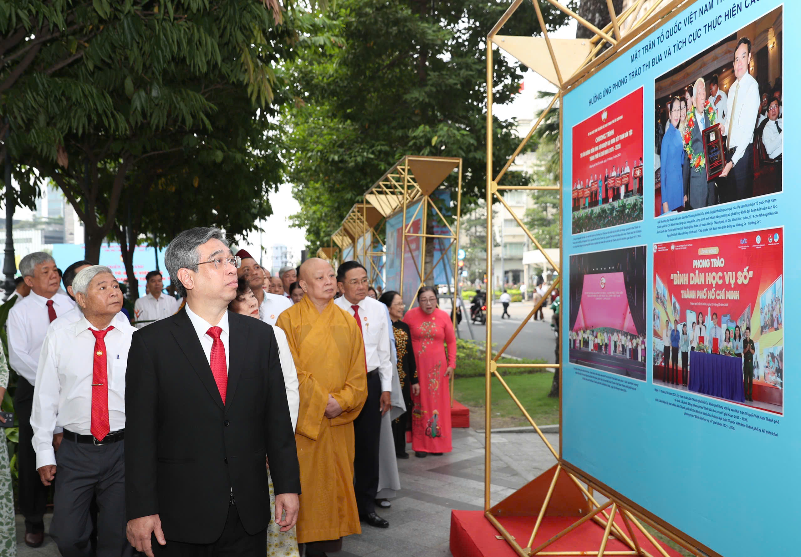 TPHCM khai mạc triển lãm MTTQ Việt Nam - phát huy sức mạnh đại đoàn kết - Ảnh 5.