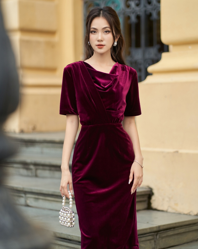 Vải nhung quyền lực giúp nàng giữ ấm, chạm ngưỡng sang trọng - Ảnh 2.