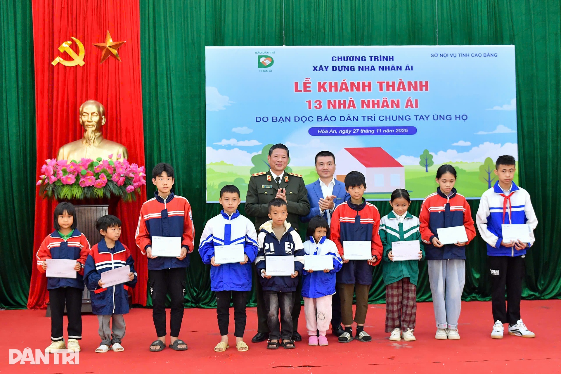 Khánh thành 13 nhà Nhân ái ở Cao Bằng, người dân an tâm đón Tết - 8