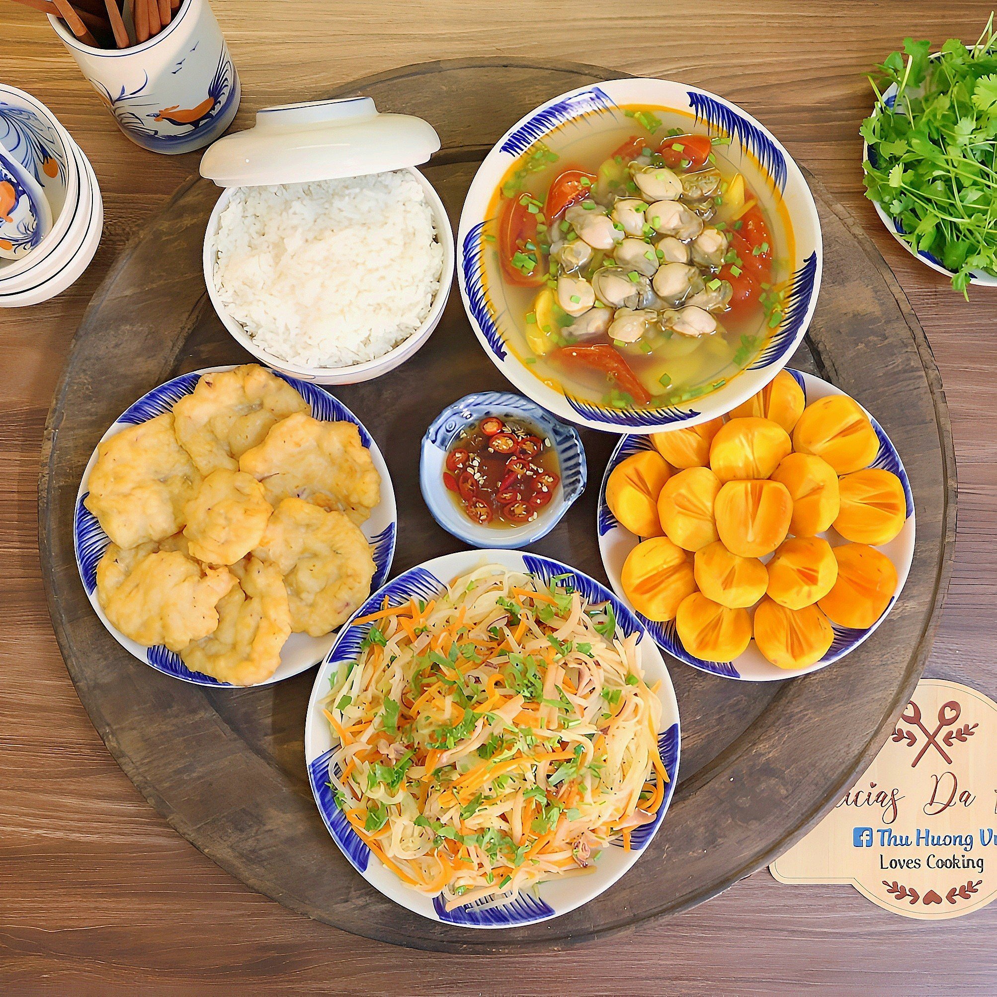 Chả mực - Mực khô xào su hào - Hàu nướng mỡ hành - Canh chua hàu nấu dứa