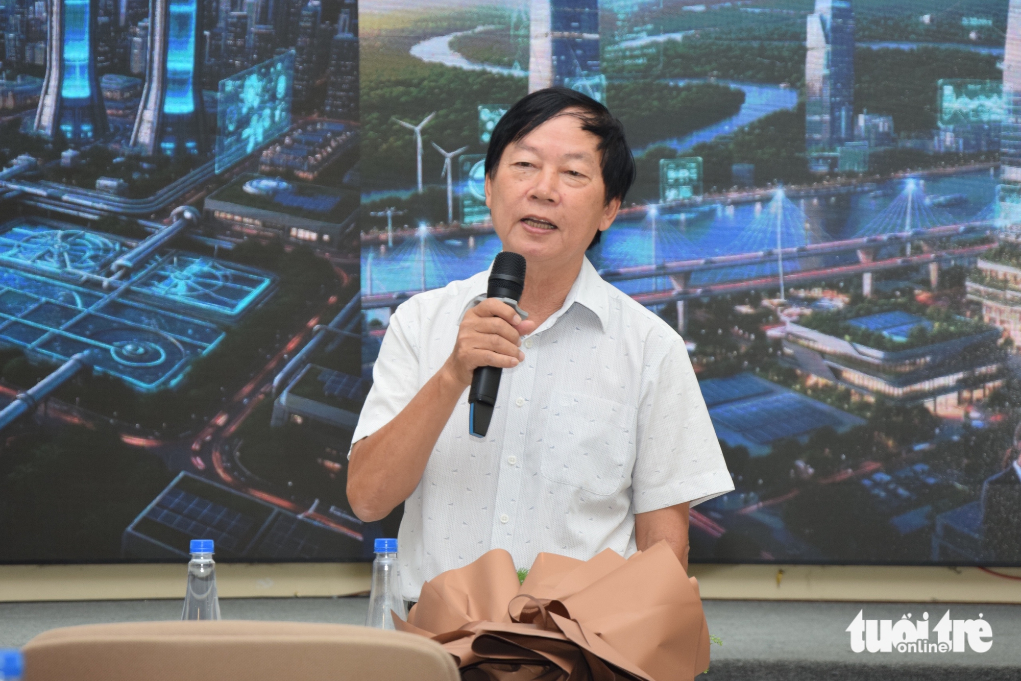 Chuyên gia trăn trở TP.HCM phải có hồ điều tiết chống ngập, thoát nước, ngăn mặn 2 Chuyên gia trăn trở TP.HCM phải có hồ điều tiết chống ngập, thoát nước, ngăn mặn - Ảnh 2.