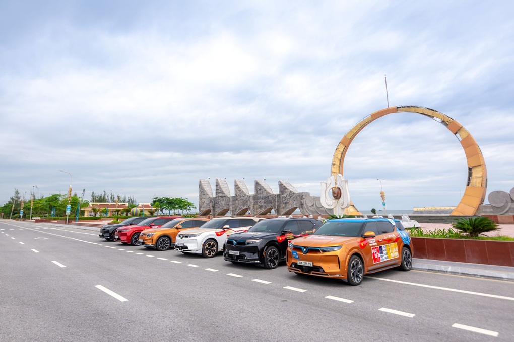 VinFast VF 9 ghi điểm trong mắt doanh nhân Việt - 2