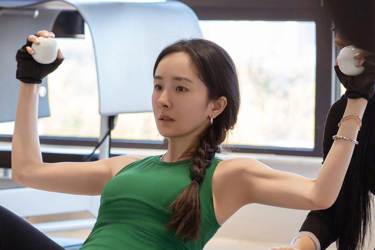 Mặt mộc của Dương Mịch lộ khuyết điểm không thèm che giấu- Ảnh 2.