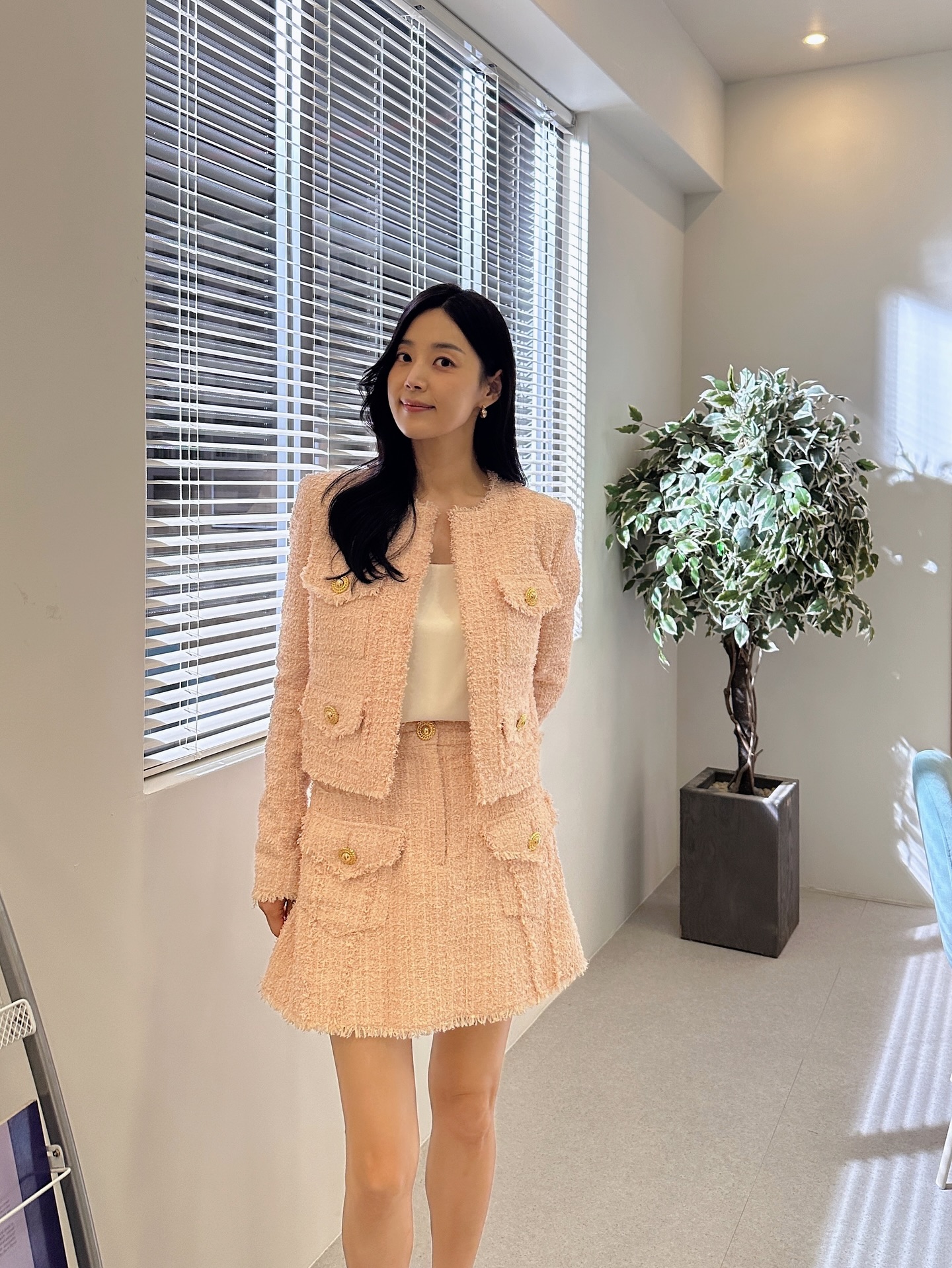 1764353844 389 5 cach dien vay mua dong don gian ma dep