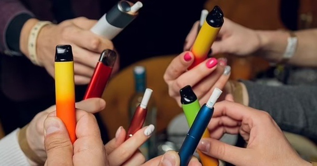 Một lần sử dụng thuốc lá điện tử “cho biết” cũng dễ gây nghiện - 2