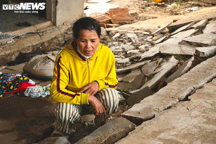 Người dân kể khoảnh khắc kinh hoàng khi đất sụt dưới chân, nước phun lên, đất rung lắc muốn nuốt chửng người- Ảnh 2.