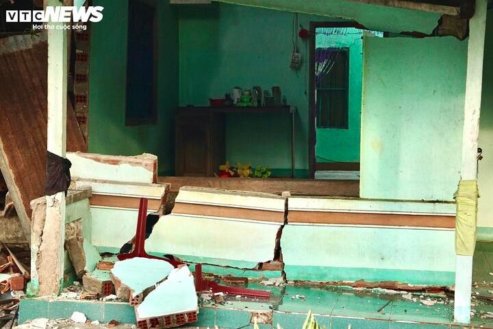 Người dân kể khoảnh khắc kinh hoàng khi đất sụt dưới chân, nước phun lên, đất rung lắc muốn nuốt chửng người- Ảnh 7.