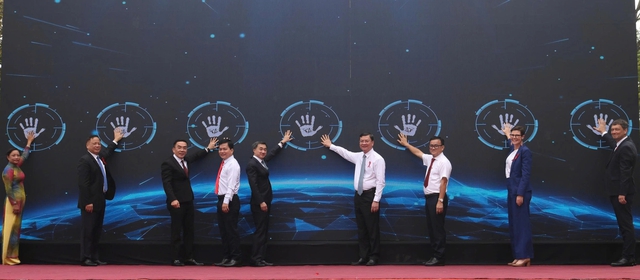 Khoảng trống tài chính có thể khiến ca nhiễm HIV/AIDS ở Việt Nam tăng trở lại- Ảnh 2.