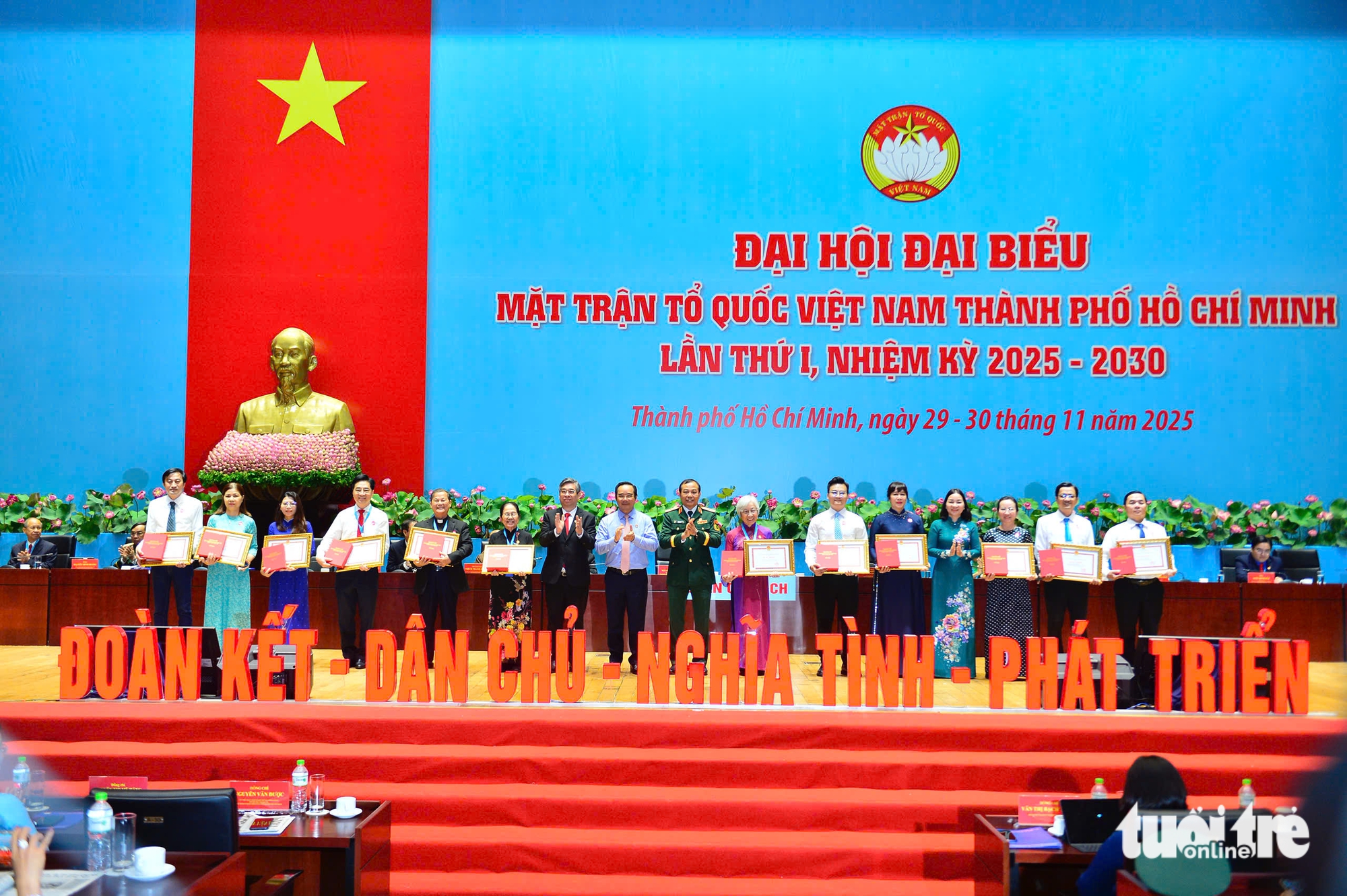 TP.HCM: Cắt giảm thủ tục hành chính, phát huy sức mạnh nhân dân 3 TP.HCM - Ảnh 5.