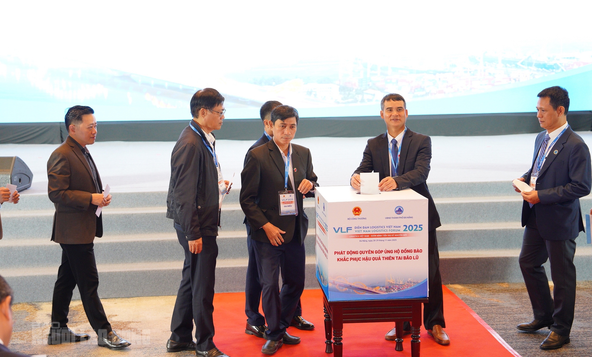 Thủ tướng Phạm minh Chính: Logistics là huyết mạch của nền kinh tế hiện đại - Ảnh 4.