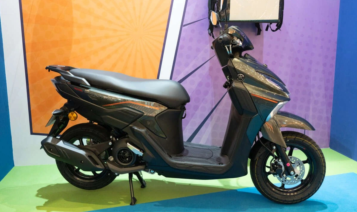 Chậm chân trong cuộc đua xe điện, Yamaha phát triển xe tay ga hybrid mới 2 Chậm chân trong cuộc đua xe điện, Yamaha phát triển xe tay ga hybrid mới - Ảnh 2.