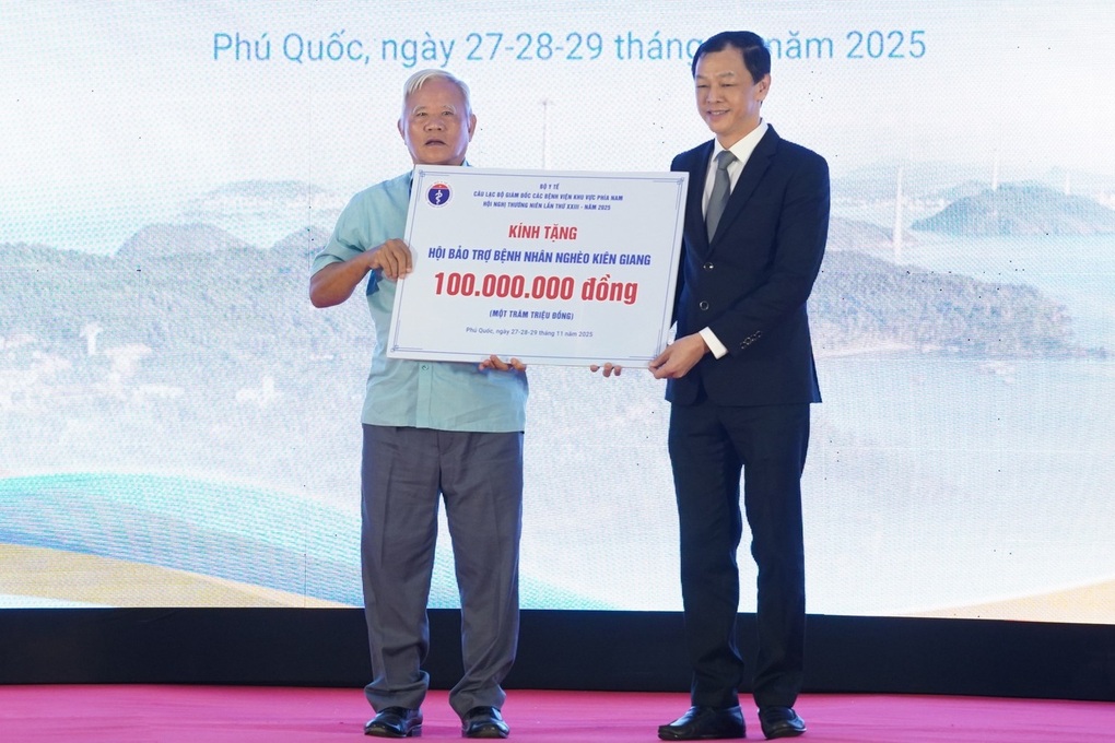 Thứ trưởng Bộ Y tế nêu kỳ vọng với hàng trăm giám đốc bệnh viện phía Nam - 2