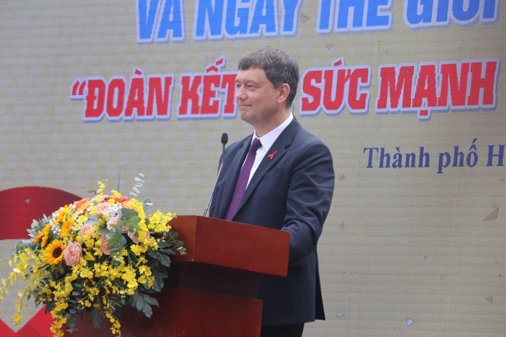 Tỷ lệ nhiễm HIV mới giảm 60%, Việt Nam đối mặt thách thức thiếu tài trợ - 3