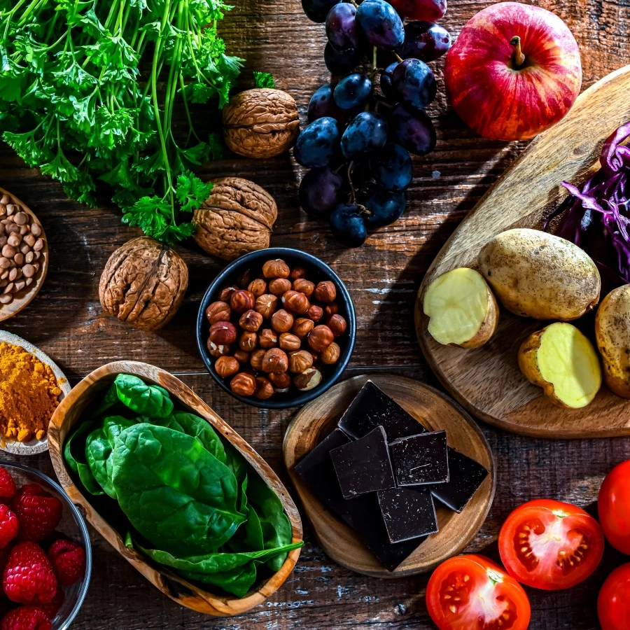 Thói quen chăm da rẻ bèo của giới nhà giàu: Không cần thẩm mỹ, chỉ một bí kíp cũng đủ tạo nên làn da sáng mịn - 2