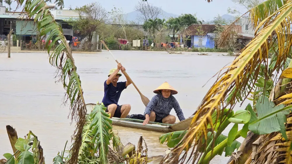 Phường Quy Nhơn Bắc ngập sâu trong nước. Gia-Lai-khac-phuc-thien-tai-4.jpg
