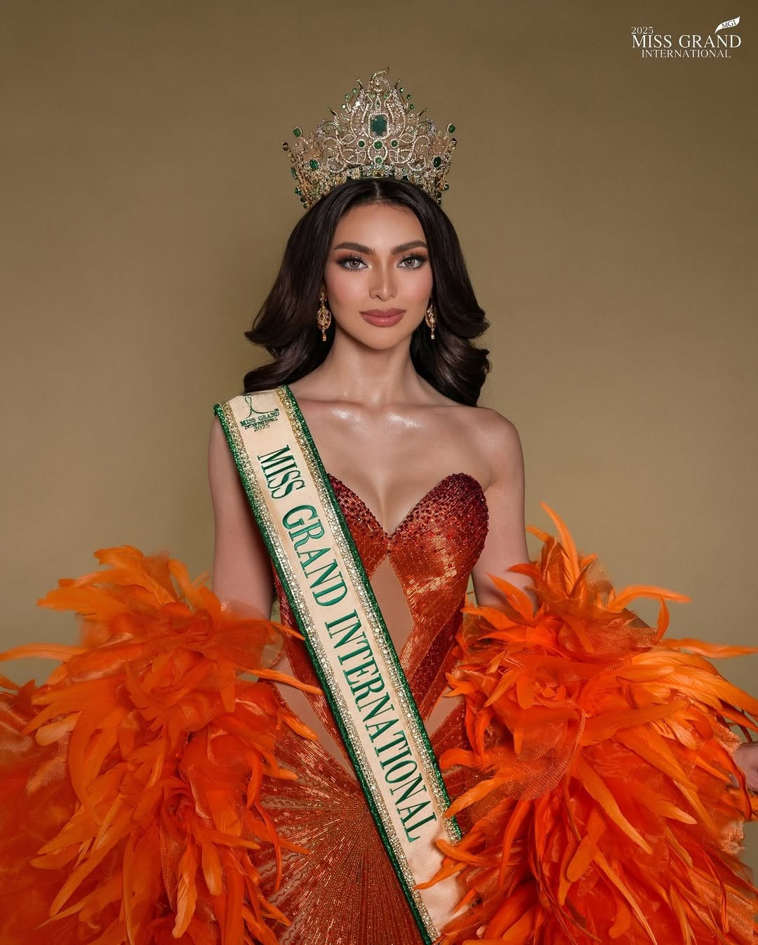 1764456952 786 Chuyen gi dang xay ra voi nhung hoa hau dep