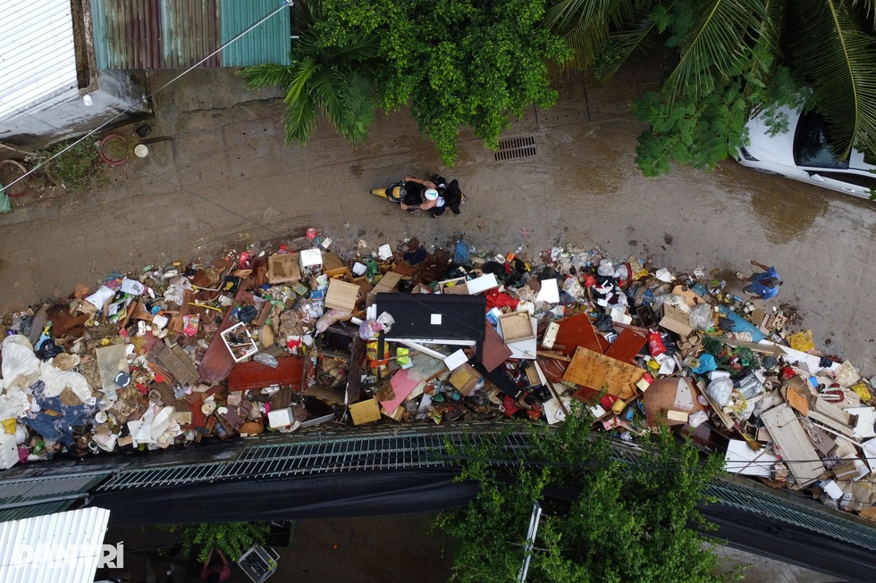 Trận lũ lịch sử xóa nhòa nhiều kinh nghiệm sinh tồn tại Nam Trung Bộ - 9