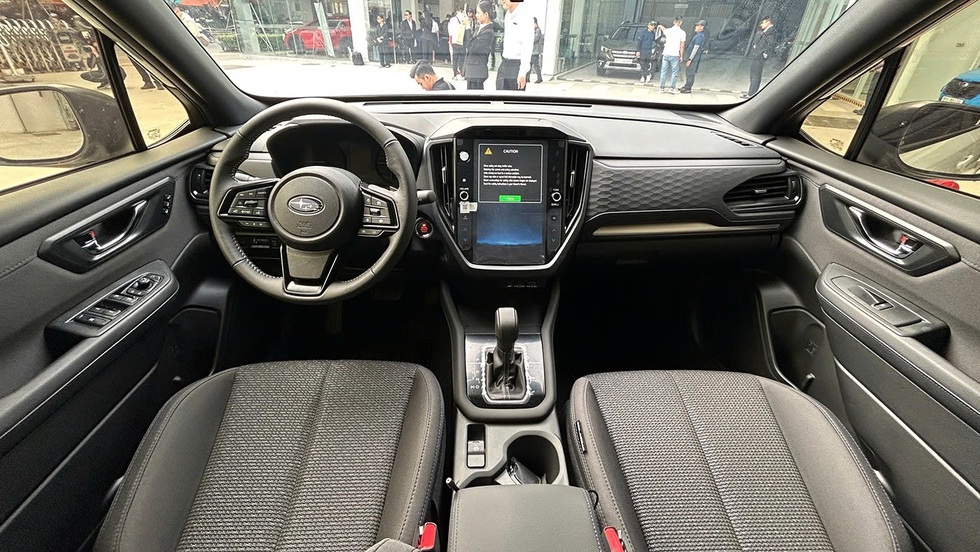 Loạt ô tô mới ra mắt khách Việt trong tháng 11: Xe hybrid cắm sạc áp đảo - 2