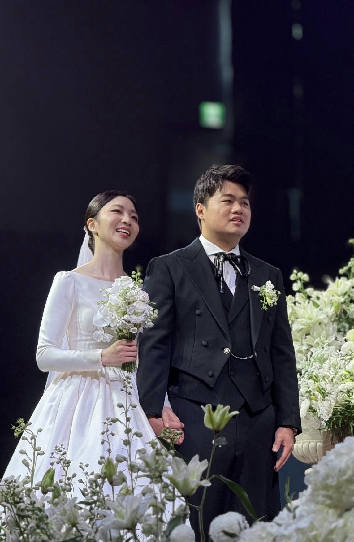 Đám cưới hot nhất ngày: Quý tử cặp đôi quyền lực số 1 showbiz nên duyên cùng tiểu thư tập đoàn lớn- Ảnh 3.