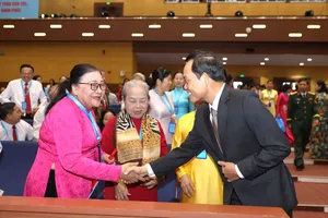 Bí thư Trần Lưu Quang cùng lãnh đạo, nguyên lãnh đạo dự Đại hội MTTQ Việt Nam TP.HCM 