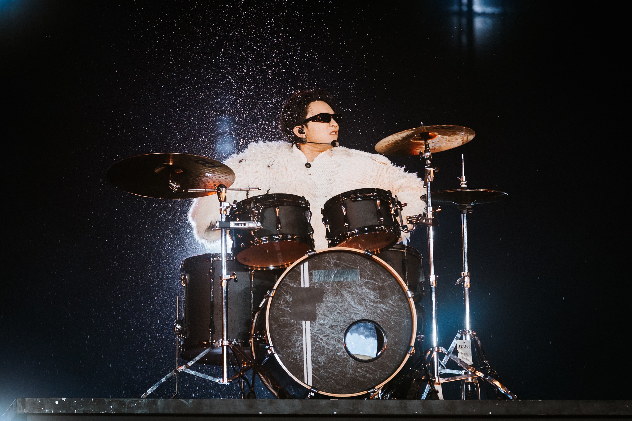 Soobin cháy hết mình trong concert, cùng fan quyên góp hơn 1,2 tỉ đồng cho miền Trung- Ảnh 2.