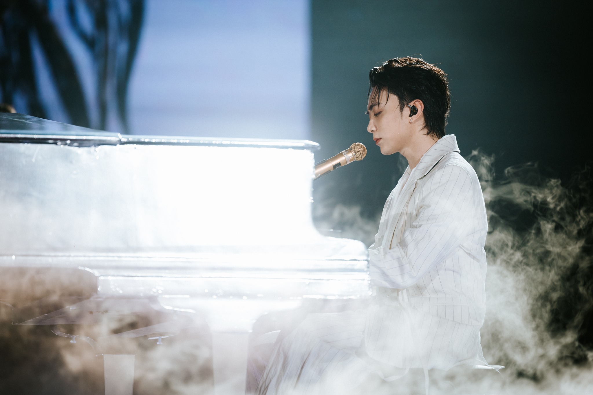 Soobin cháy hết mình trong concert, cùng fan quyên góp hơn 1,2 tỉ đồng cho miền Trung- Ảnh 7.