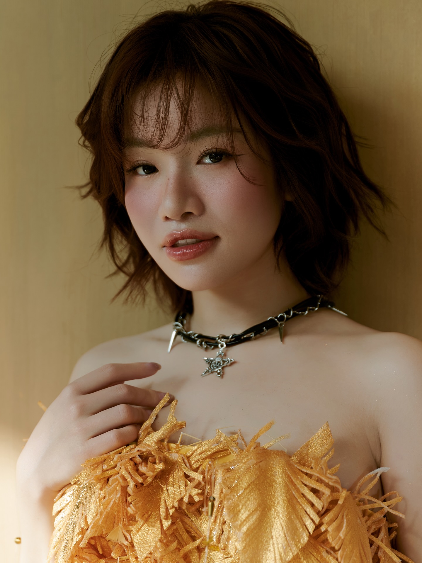 1764483745 613 Thuong uy Quan doi la nu than mo man concert