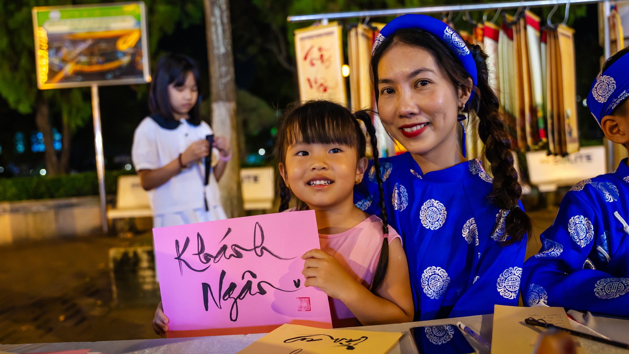 Phố đi bộ Ninh Kiều thu hút du khách trong ngày trở lại- Ảnh 13. Phố đi bộ Ninh Kiều thu hút du khách trong ngày trở lại- Ảnh 13.