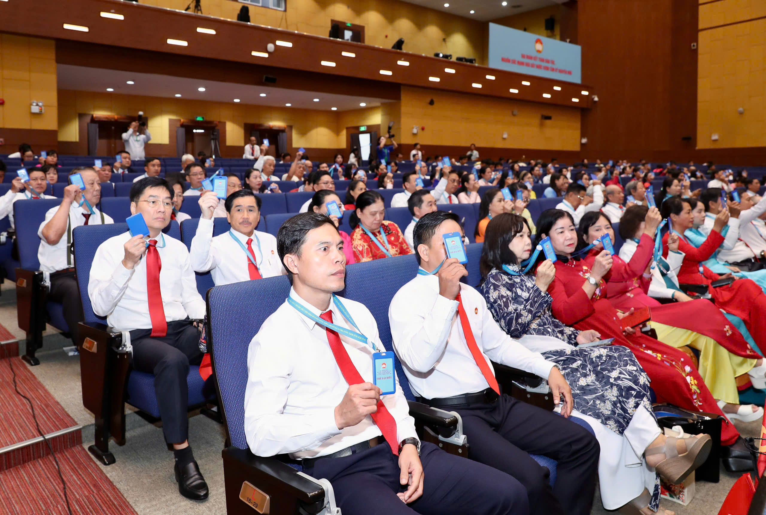 Bế mạc Đại hội MTTQ Việt Nam TPHCM: Quyết tâm thực hiện Nghị quyết nhiệm kỳ 2025 - 2030 - Ảnh 7.