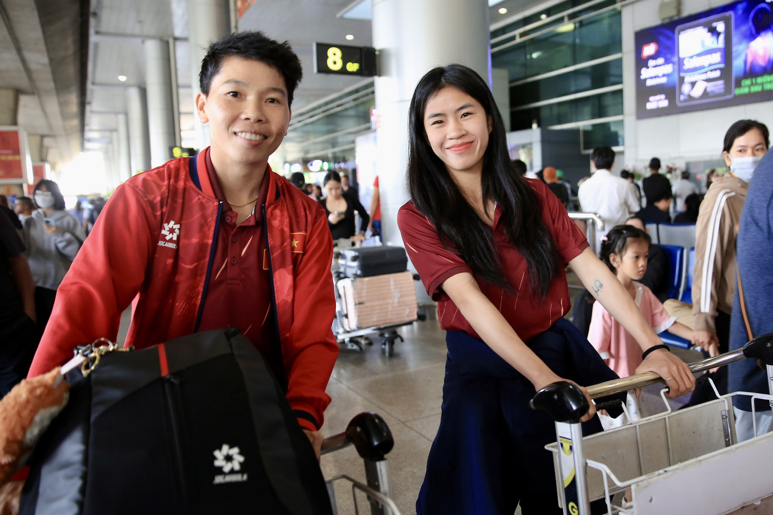 Đội tuyển nữ về nước, HLV Mai Đức Chung tự tin kết quả tốt nhất SEA Games- Ảnh 2.