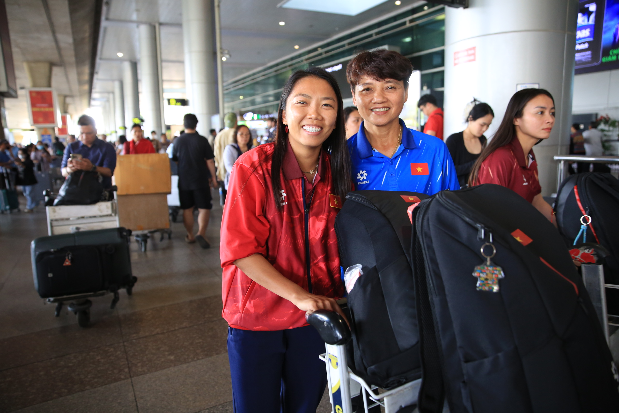 Đội tuyển nữ về nước, HLV Mai Đức Chung tự tin kết quả tốt nhất SEA Games- Ảnh 4.