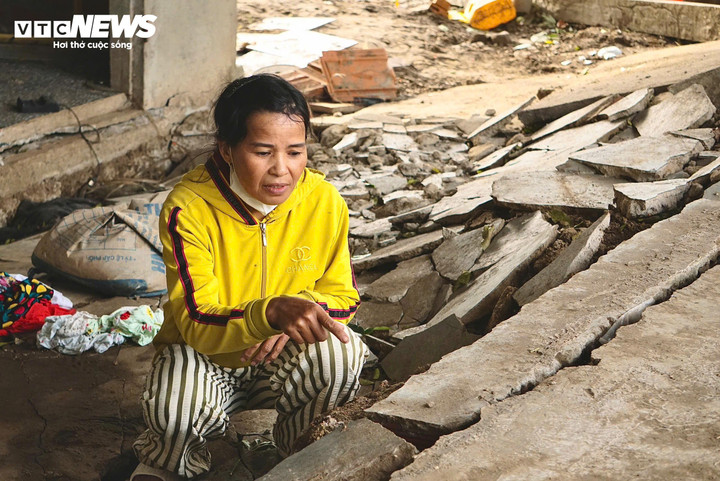 Nhà mới xây 3 ngày tan hoang vì sạt lở, tài sản con tích góp gửi về giờ mất sạch- Ảnh 3.