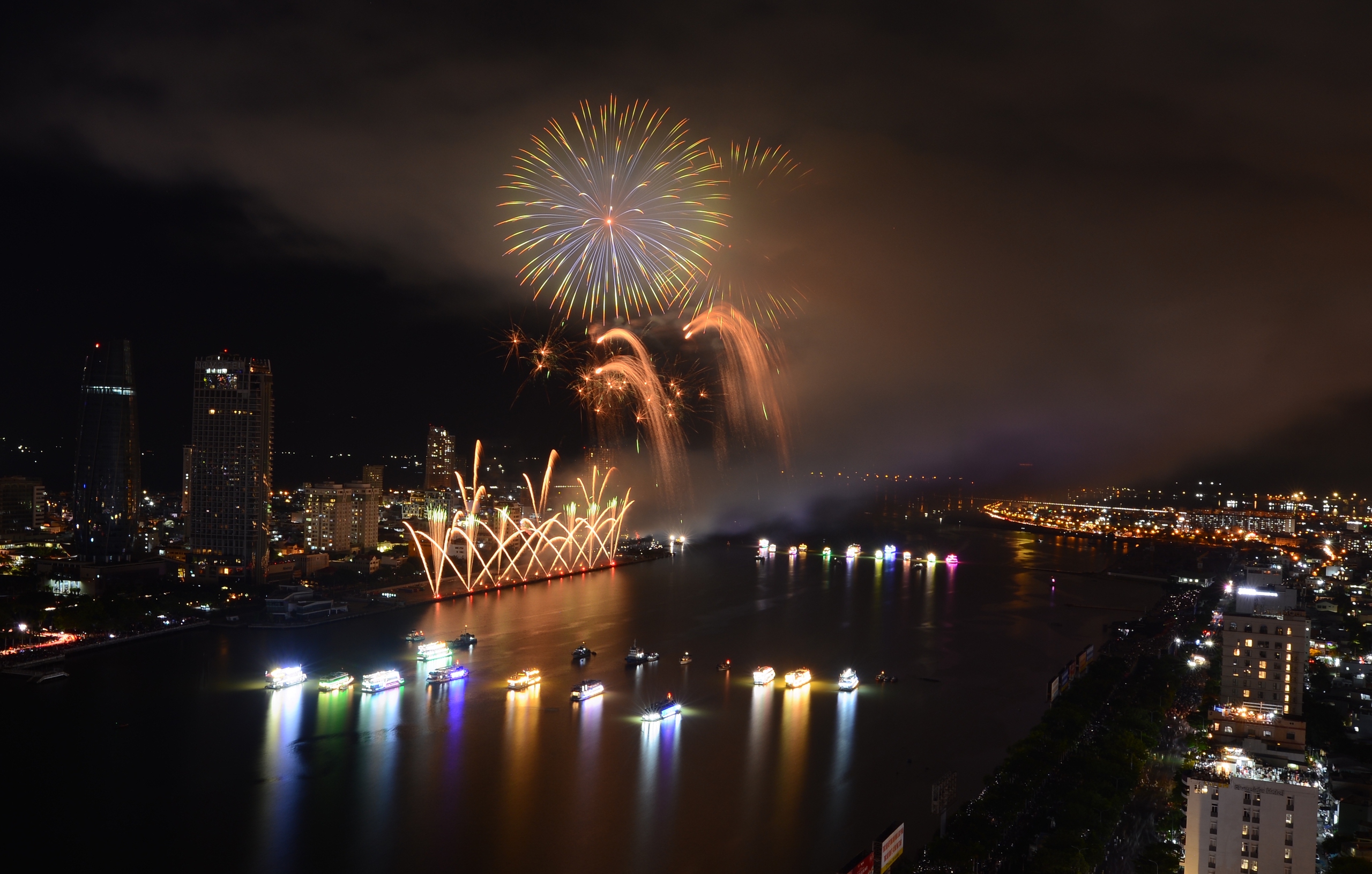 Các địa điểm lý tưởng thưởng thức lễ hội pháo hoa Đà Nẵng 2025- Ảnh 2.