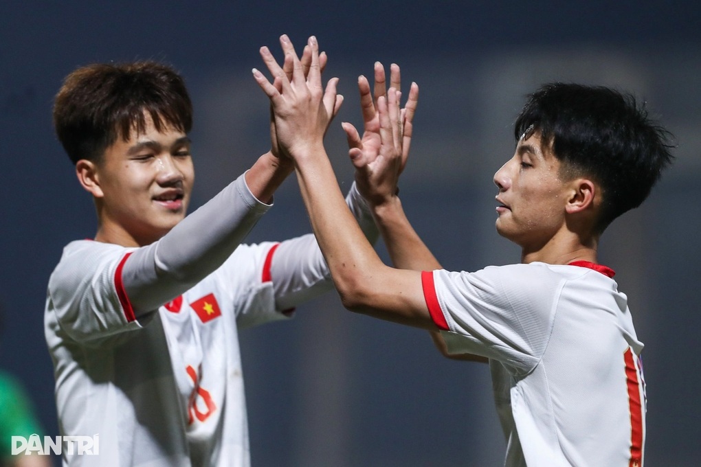 Thắng tưng bừng Malaysia, U17 Việt Nam giành vé dự cúp châu Á - 4