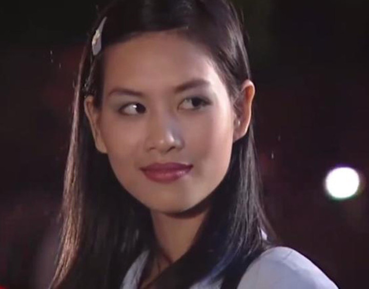 1764519346 179 Doi thuc trai nguoc cua 3 co sinh vien trong