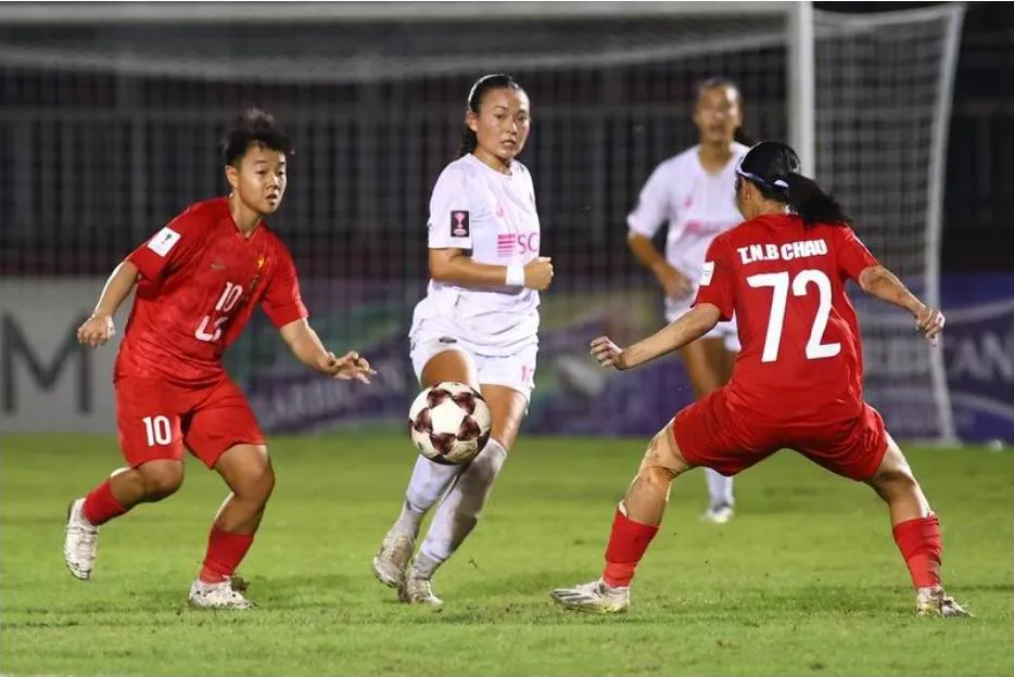 CLB-Nu- TP- HCM-3.jpg