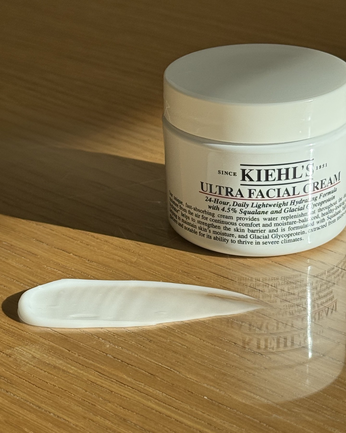 5 lọ kem dưỡng ẩm dồi dào hoàn hảo cho da khô: Chăm bôi thì da căng mọng, hết luôn xỉn màu- Ảnh 2. 5 lọ kem dưỡng ẩm dồi dào hoàn hảo cho da khô: Chăm bôi thì da căng mọng, hết luôn xỉn màu- Ảnh 2.