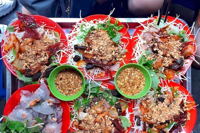 Nộm bò khô đặc sản