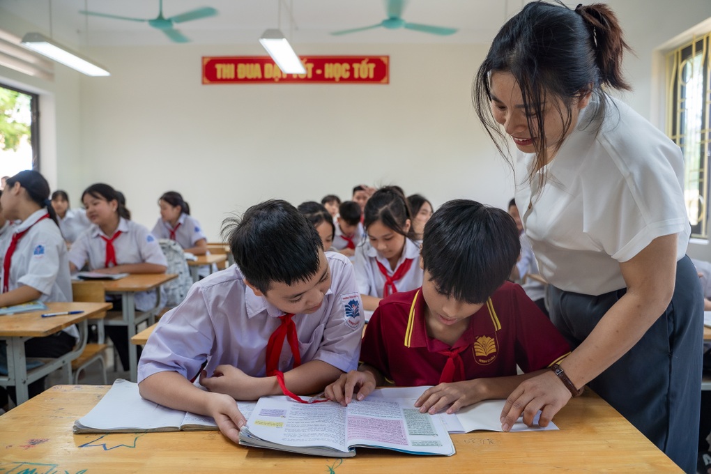 97% giáo viên THCS hài lòng với công việc, 58% chấp nhận mức lương hiện tại - 1