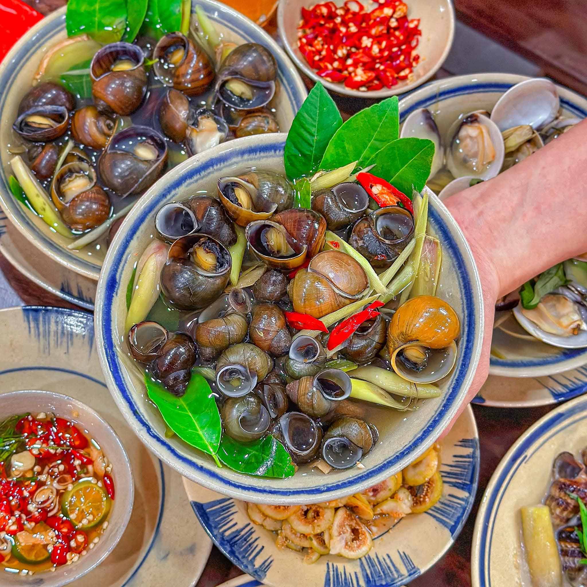 Đã đến TP HCM nhất định phải ăn ốc