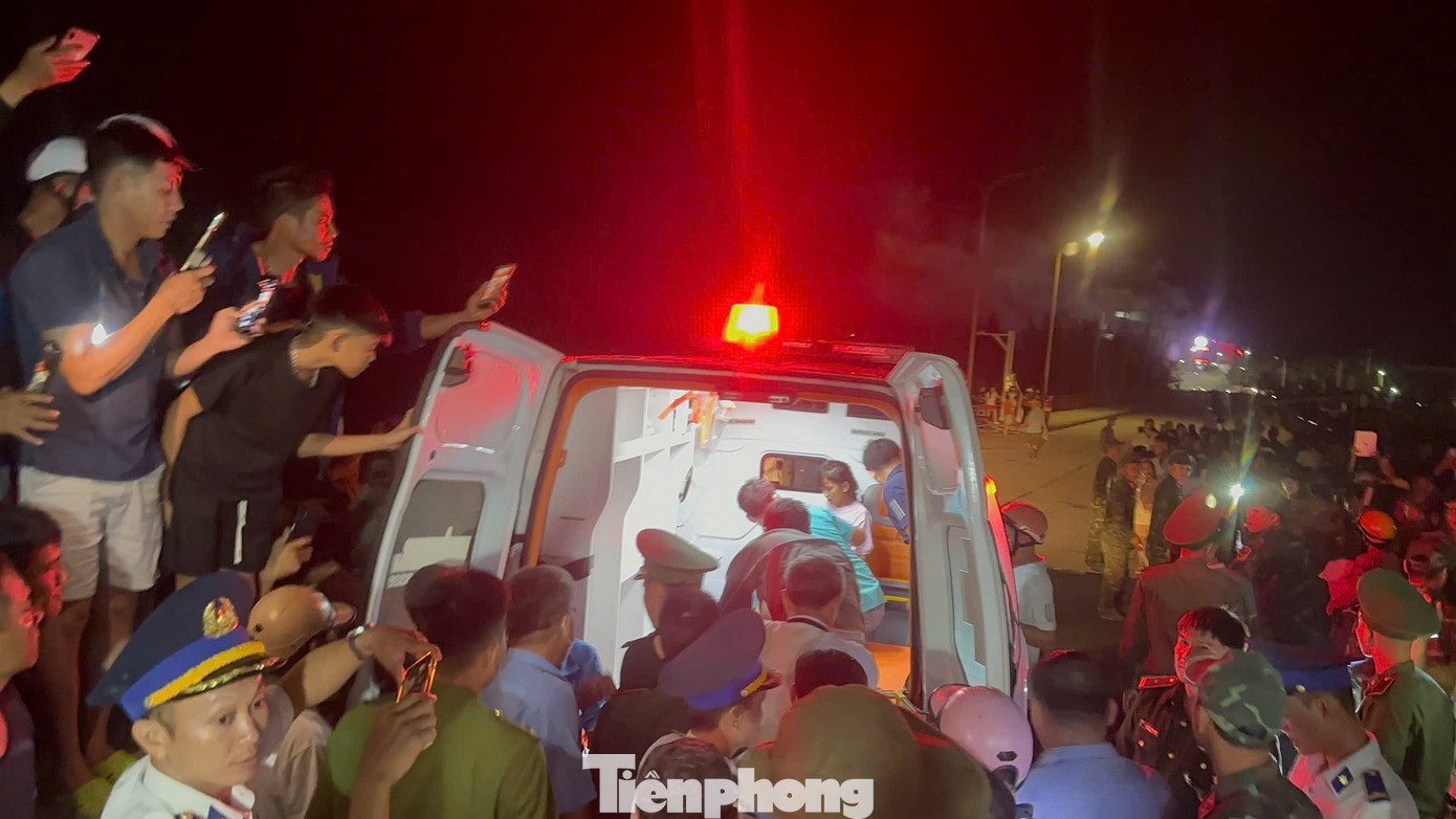 42 giờ lênh đênh giữa biển của người đàn ông Lý Sơn: Ăn sống cua cá nhỏ để sinh tồn, ngửa mặt lên trời uống nước mưa- Ảnh 1.