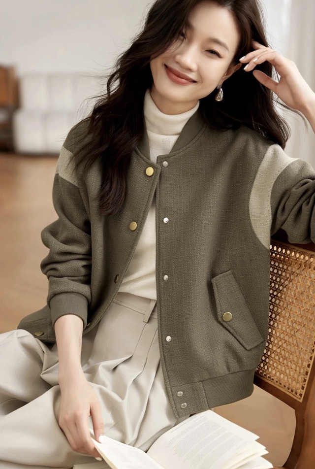 Áo khoác bóng chày 'bật' cá tính, gợi về tuổi trẻ thanh xuân- Ảnh 1.